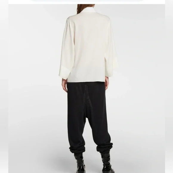 The Row Malvina off white silk top - Picture 4 of 11